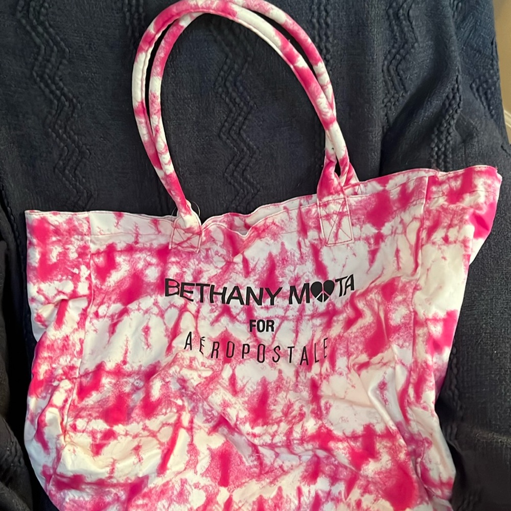 Bethany Mota large cloth bag with padded handles